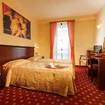 Hotel Mistrello Di Savoia