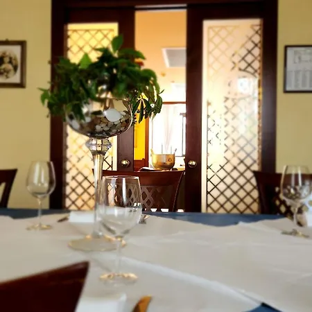 Отель Mistrello Di Savoia