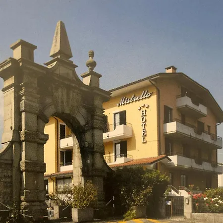 Отель Mistrello Di Savoia 3*