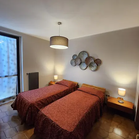 Mistrello Di Savoia Борго-Валь-ди-Таро