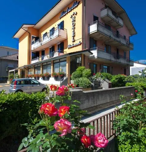 Hotel Mistrello Di Savoia