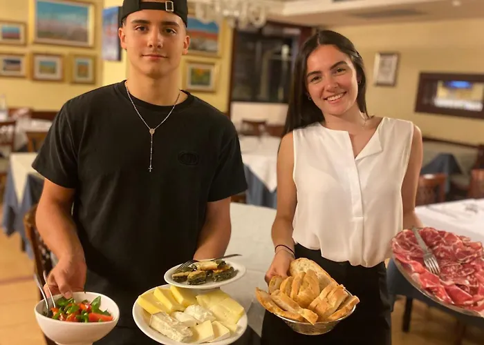 Szálloda Mistrello Di Savoia 3*